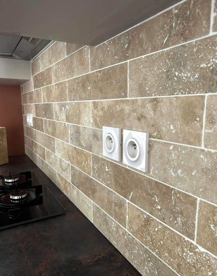 Du travertin en pierres naturelles pour aménager et embellir vos espaces extérieurs